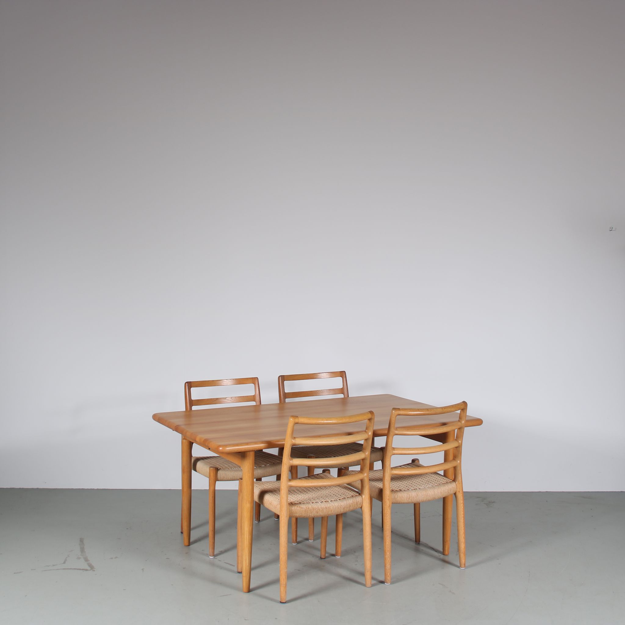 Ensemble de salle à manger en bois de chêne des années 1970 par Moller, Danemark