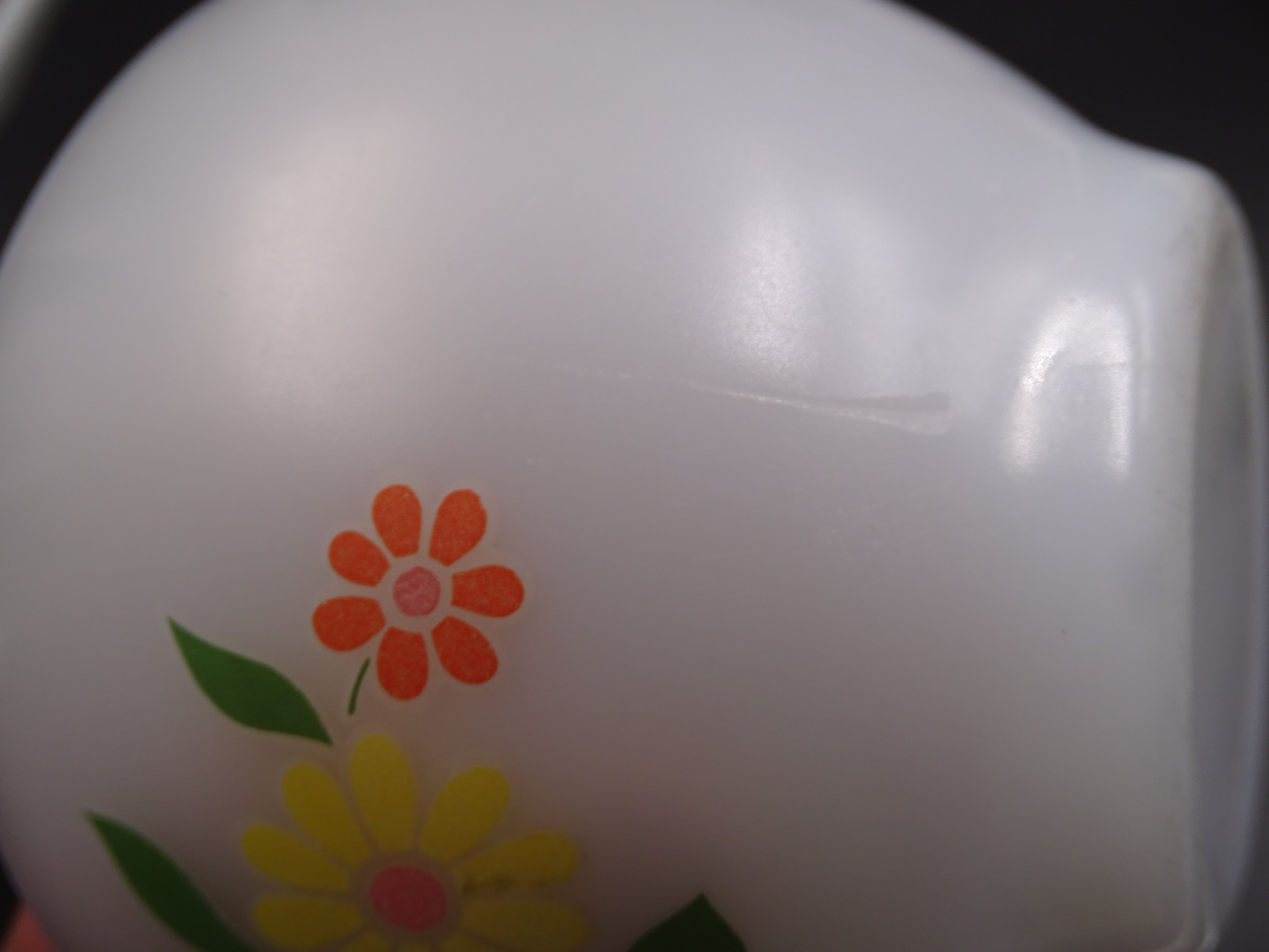 Set of 7 bowls in arcopal -flower décor - vintage around 1970