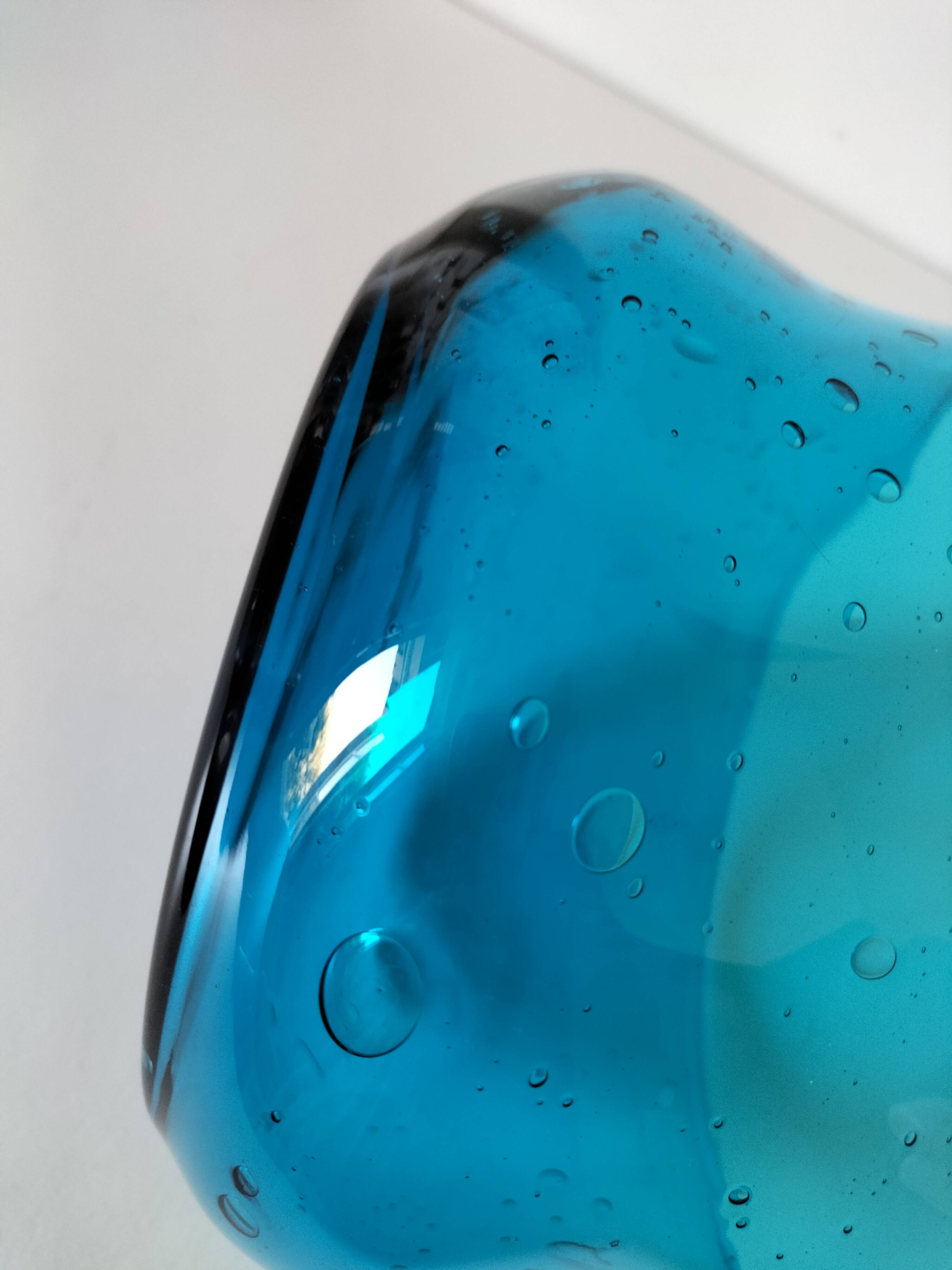 Vintage turquoise blue bubble glass coupe