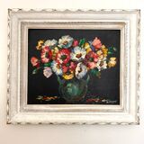 Old oil on canvas depicting a bouquet of flowers