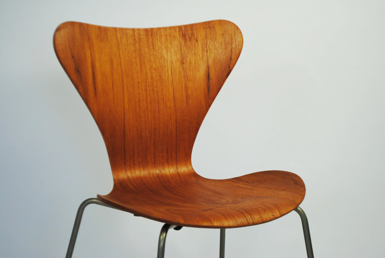 Chaise  conçue par Arne Jacobsen pour Fritz Hansen