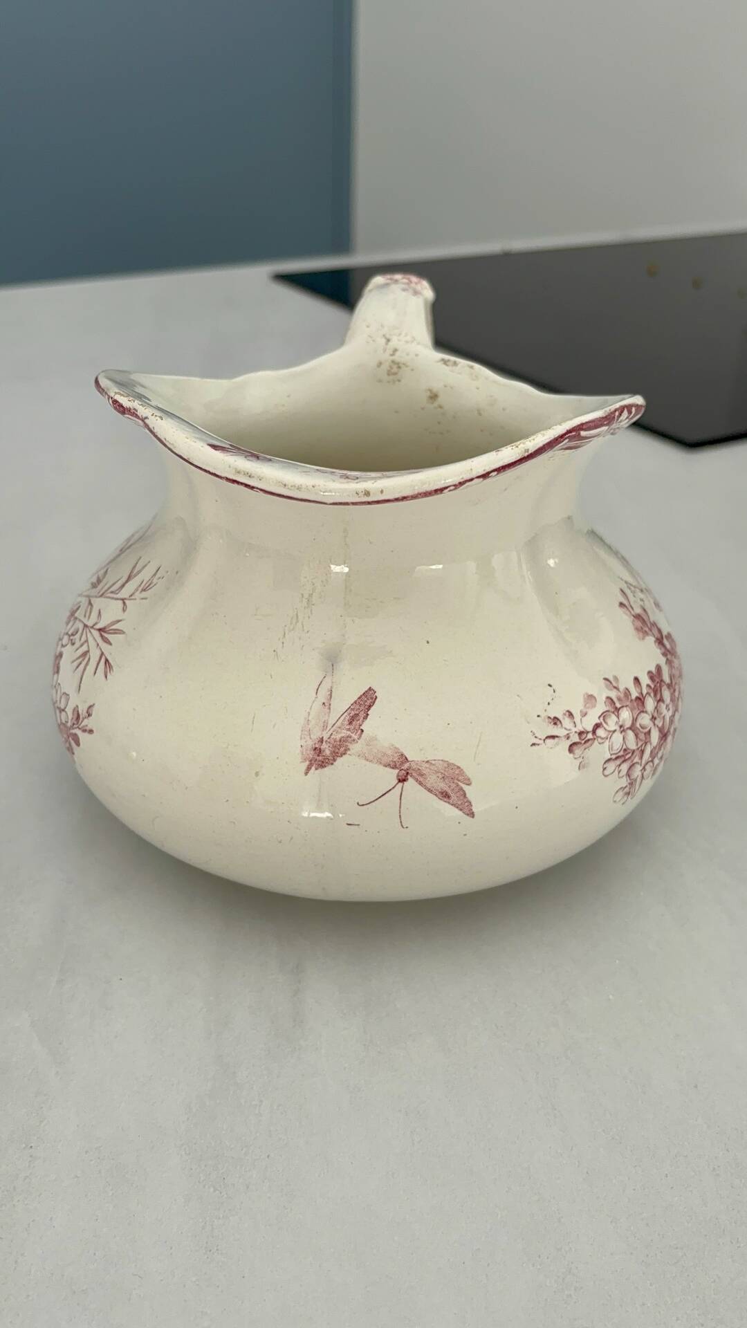 Antique toilet bowl in ironstone Lilas Creil and Montereau – Pic