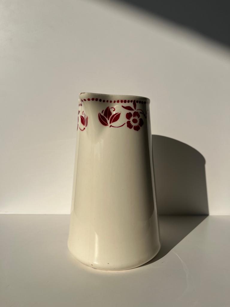 Large pitcher Badonviller red flowers