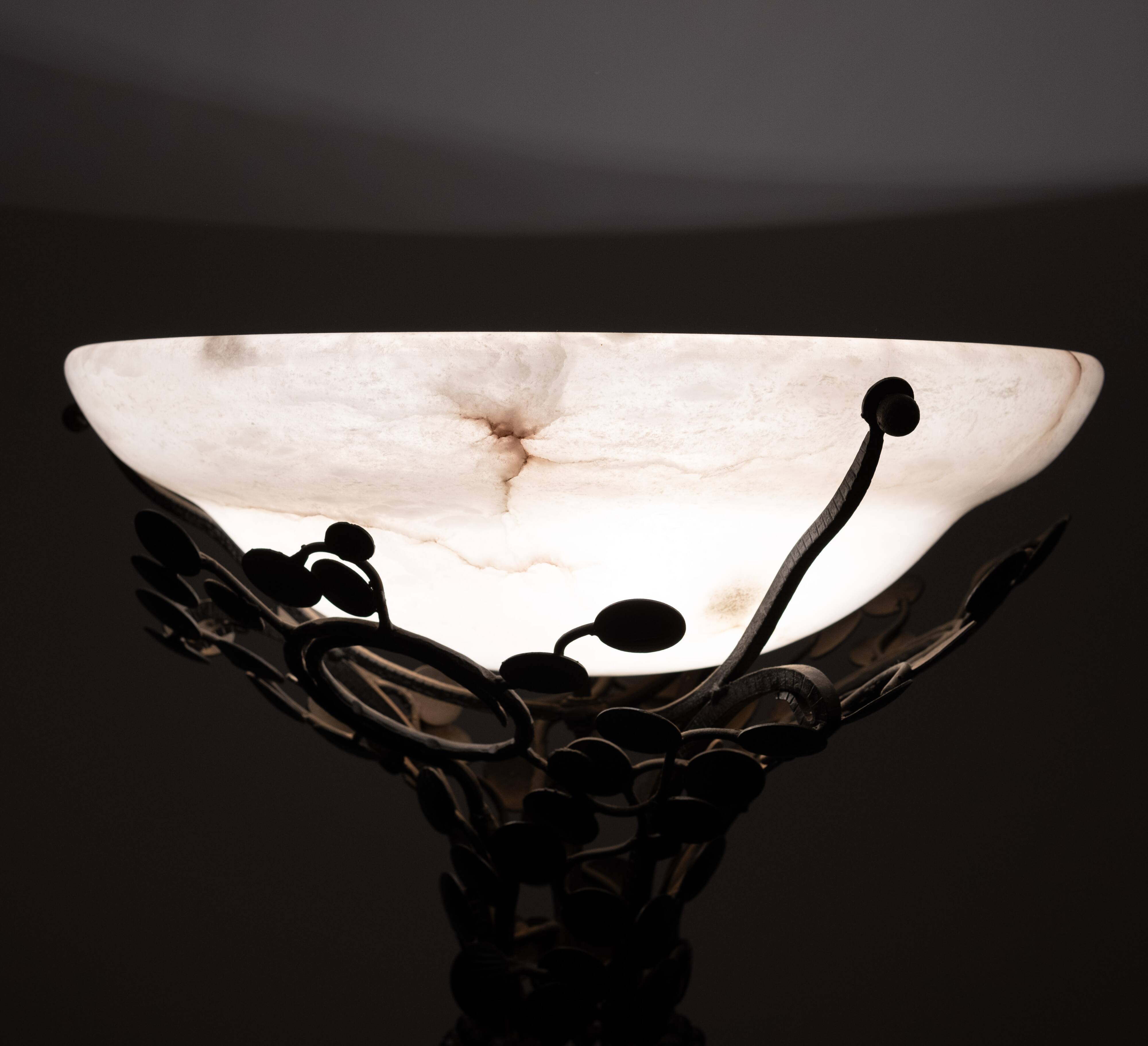 Edgar Brandt style Art Deco floor lamp in wrought iron with alabaster cup