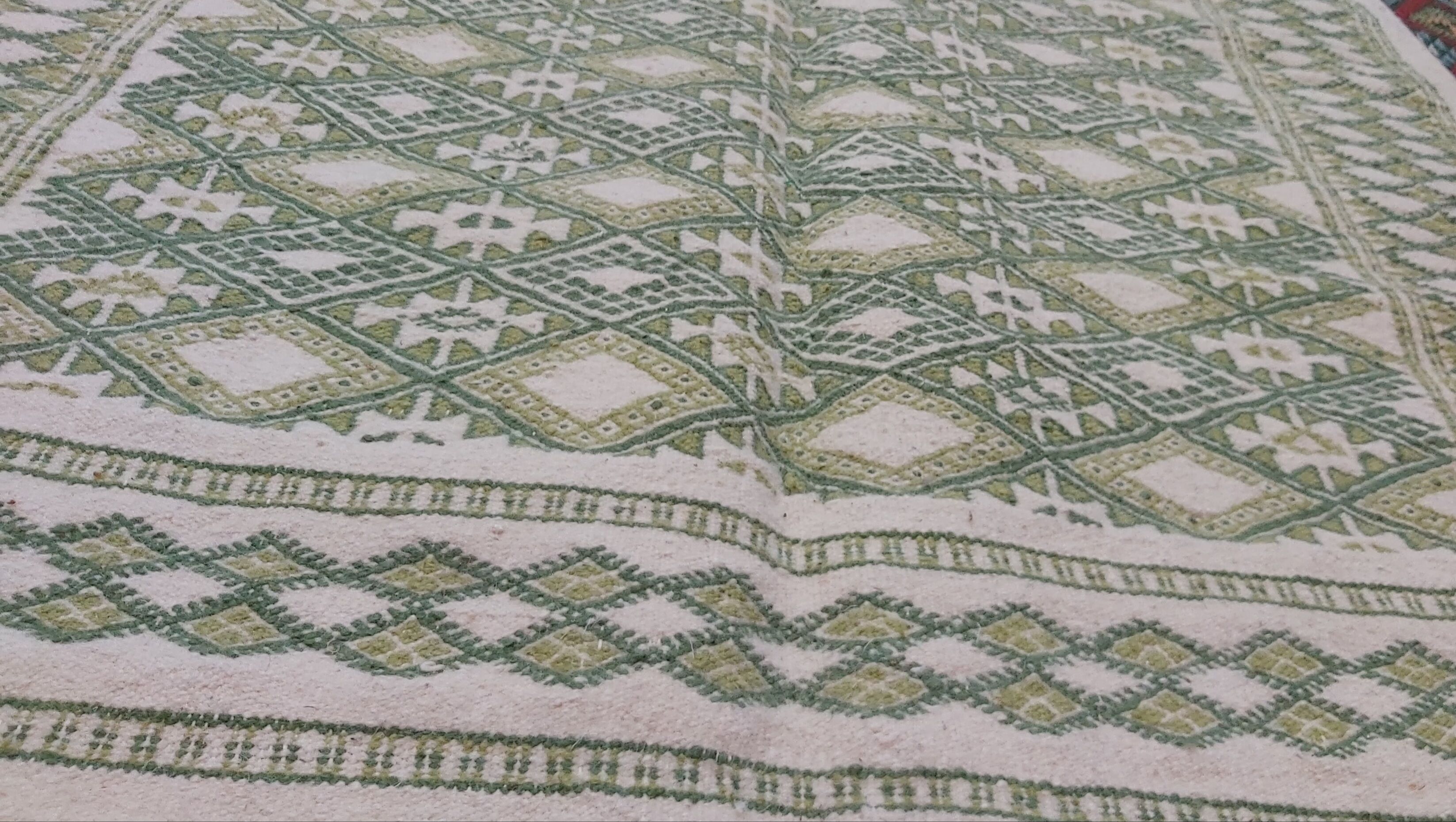 Handmade green and white margoum carpet 180x125cm