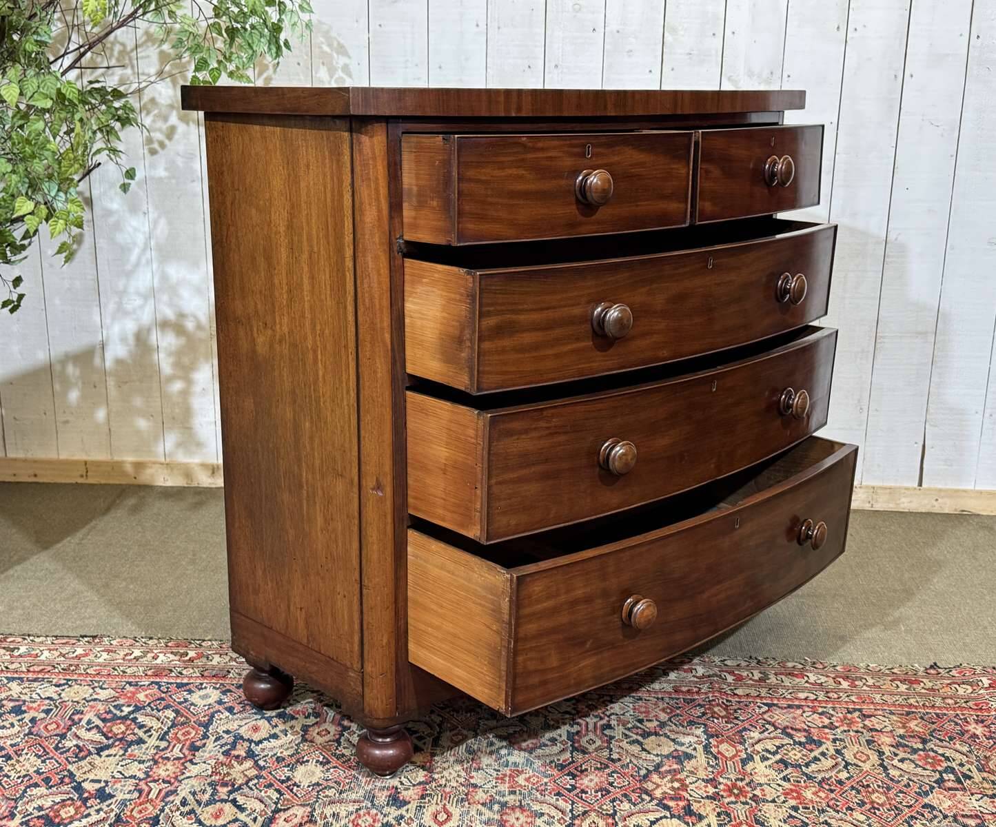 Commode Victorienne anglaise en acajou XIXème