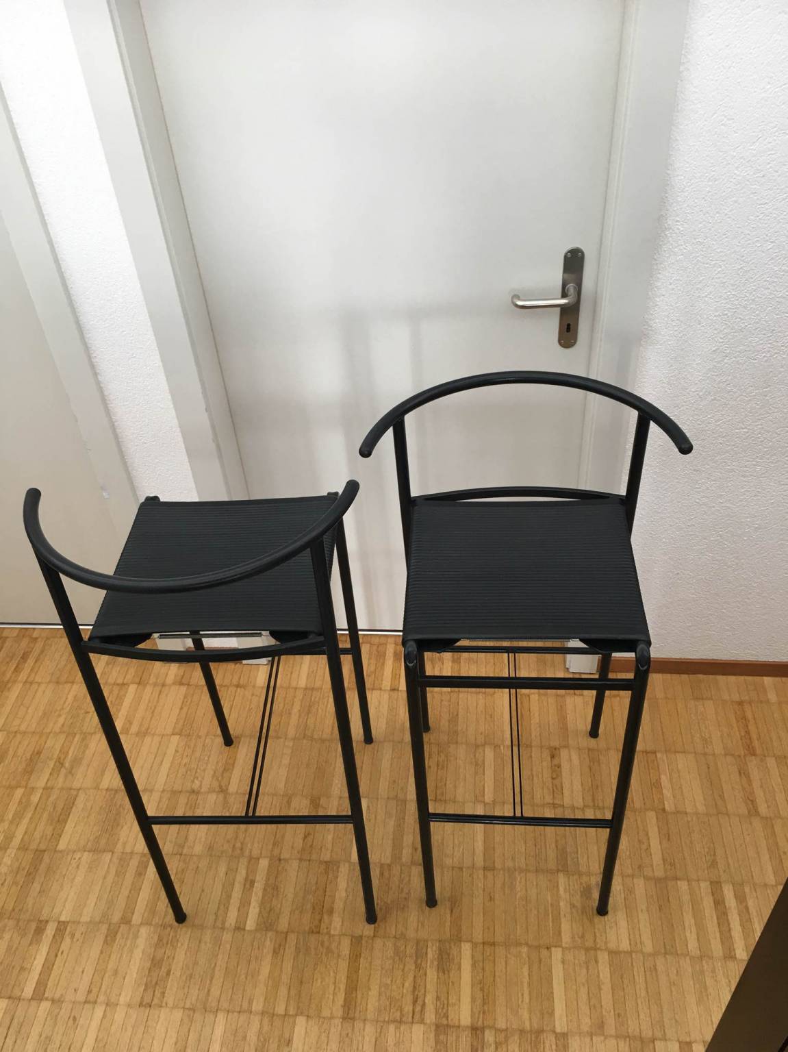 Paire de tabourets modèle "café costes" du désigner Philippe Starck