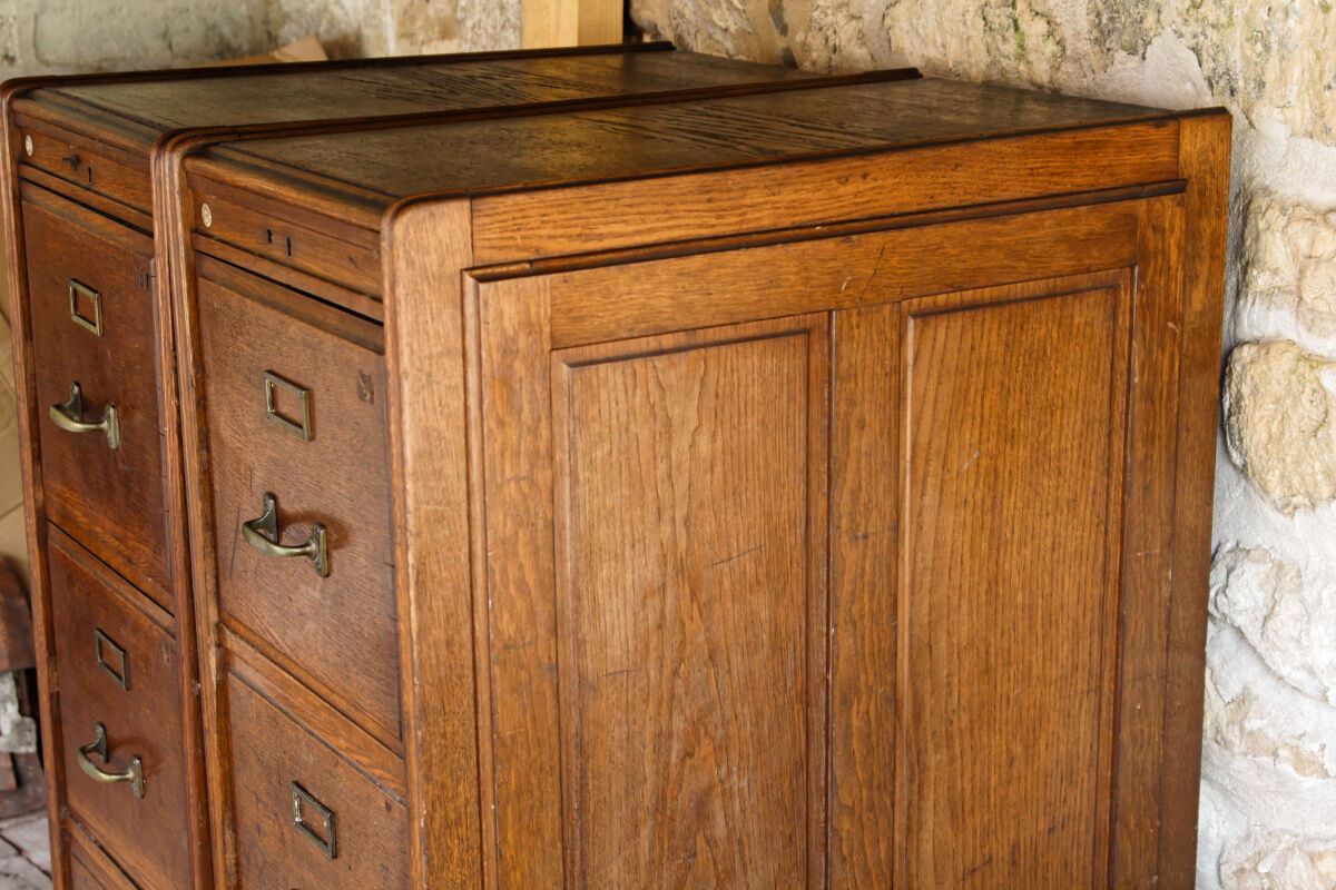 Old double oak binder