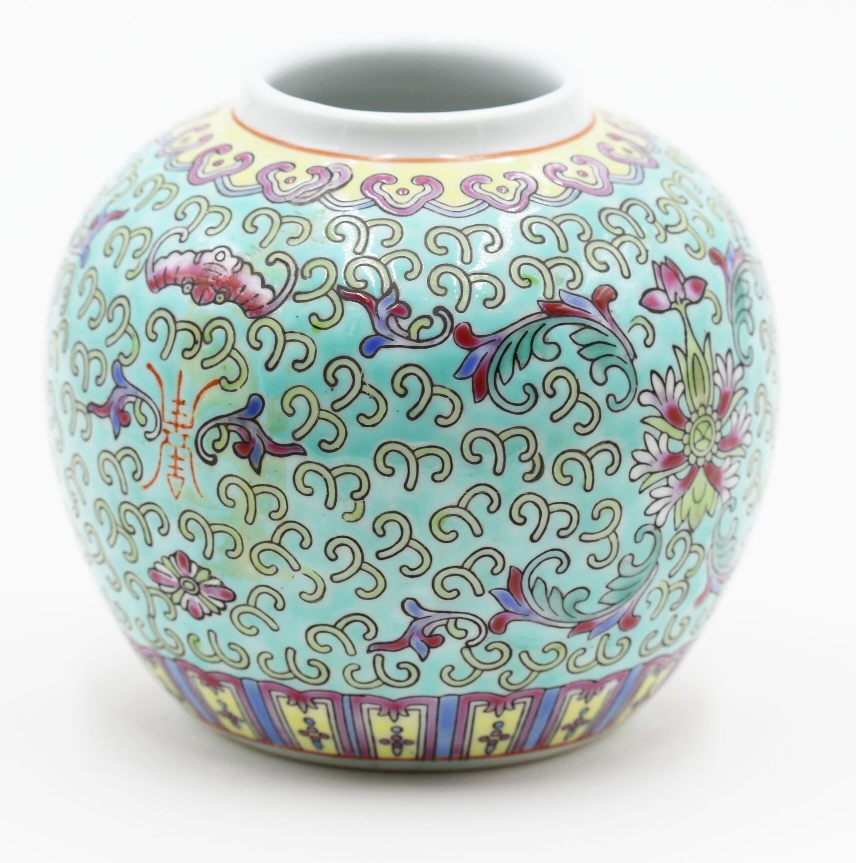 Ancient Chinese email vase