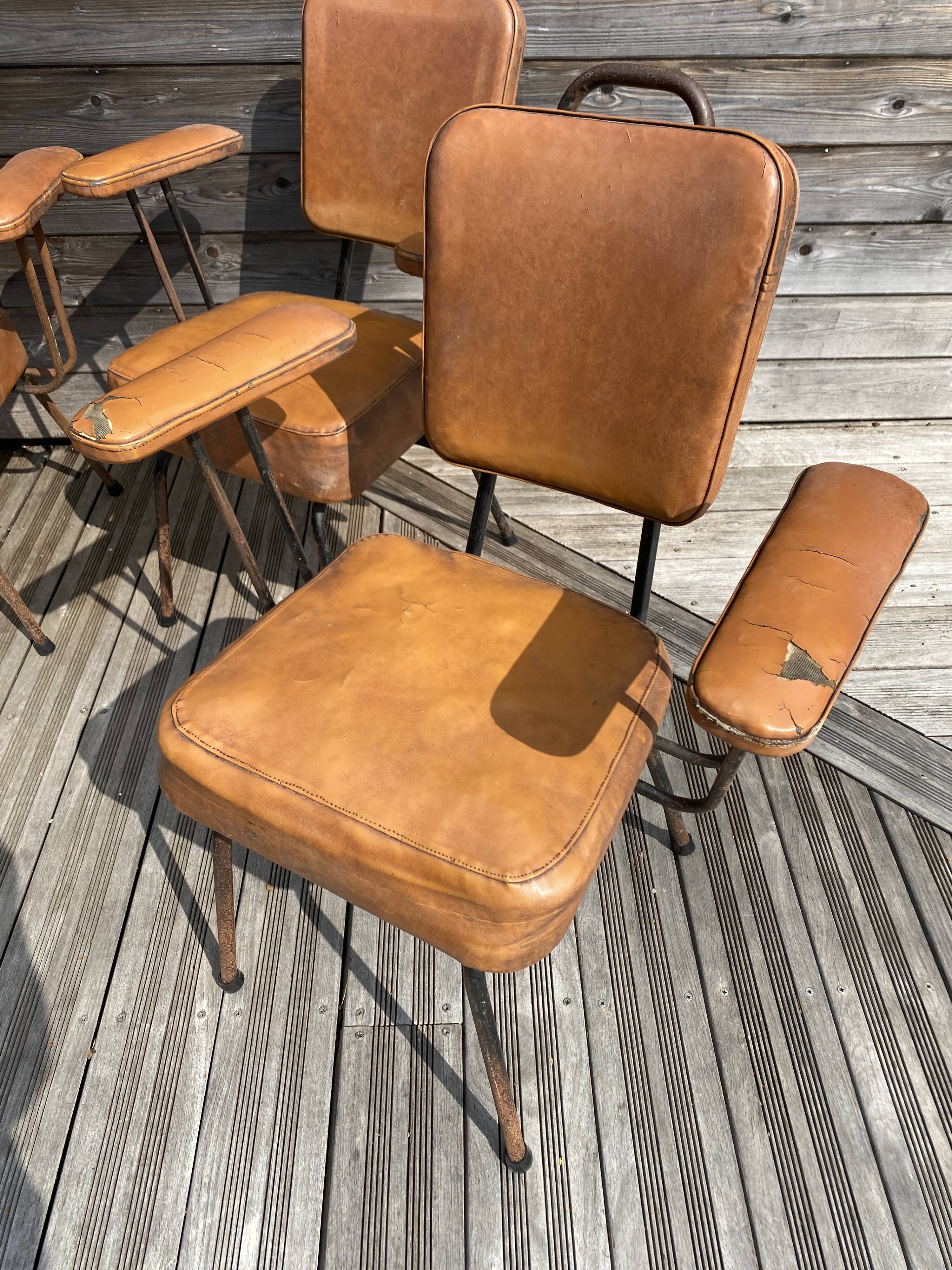 Lot of 4 chairs with armrests