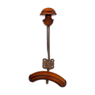 Patère porte manteau et chapeau