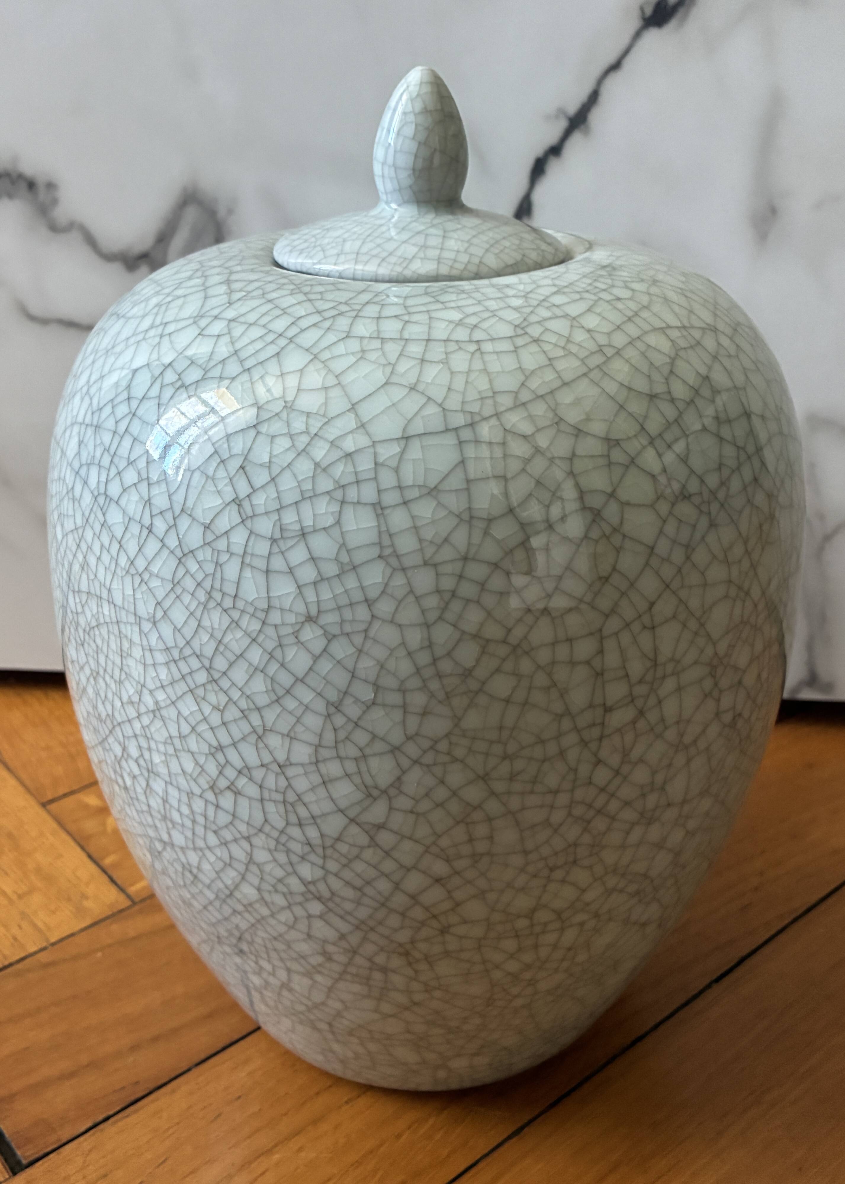 XL ceramic pot with crackle effect