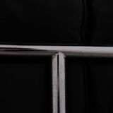 LC2 armchair in black leather – Design Le Corbusier, Pierre Jeanneret & Charlotte Perriand