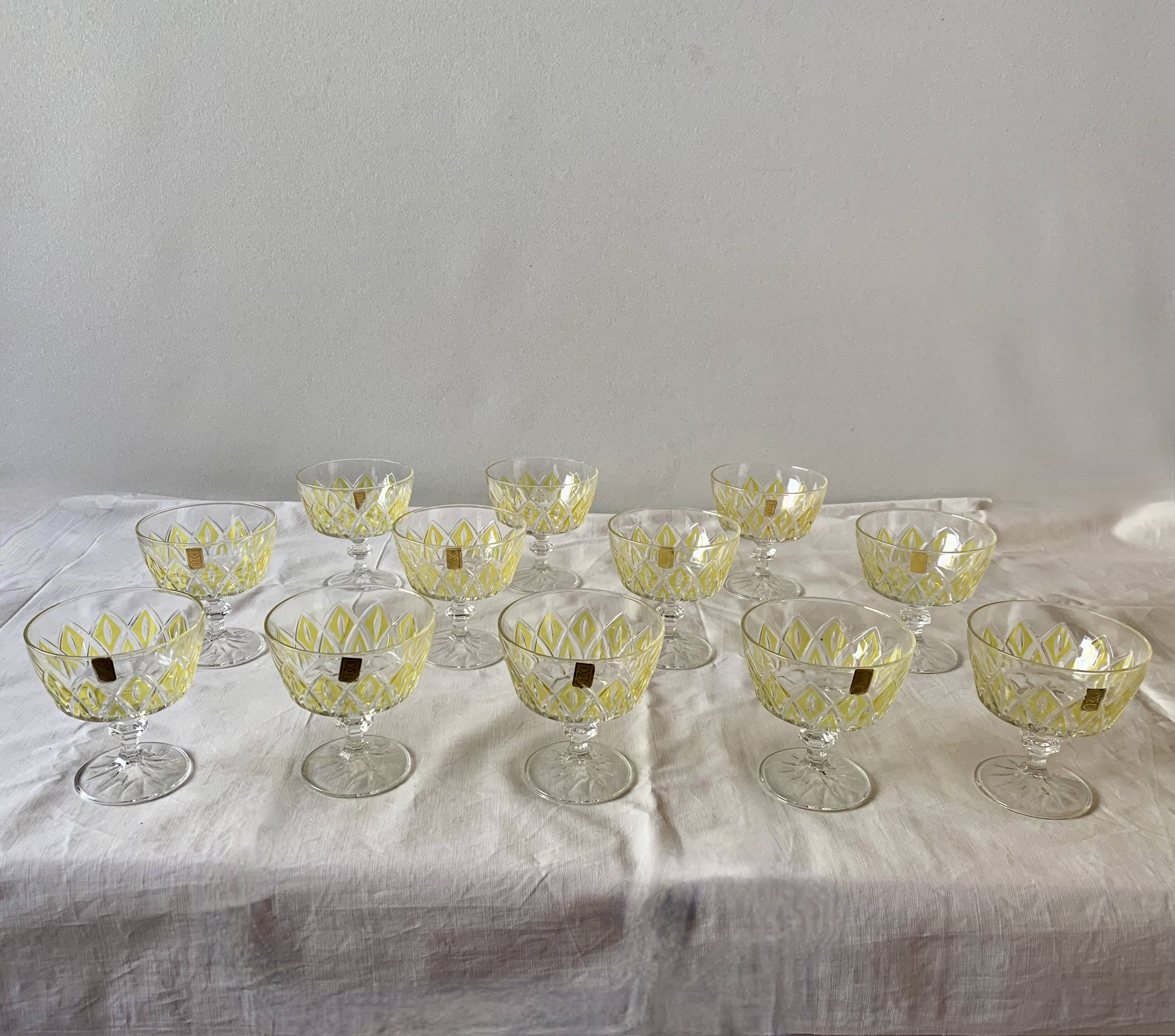 Set of 12 glasses - VMC Reims Arlequin champagne glasses - yellow decor
