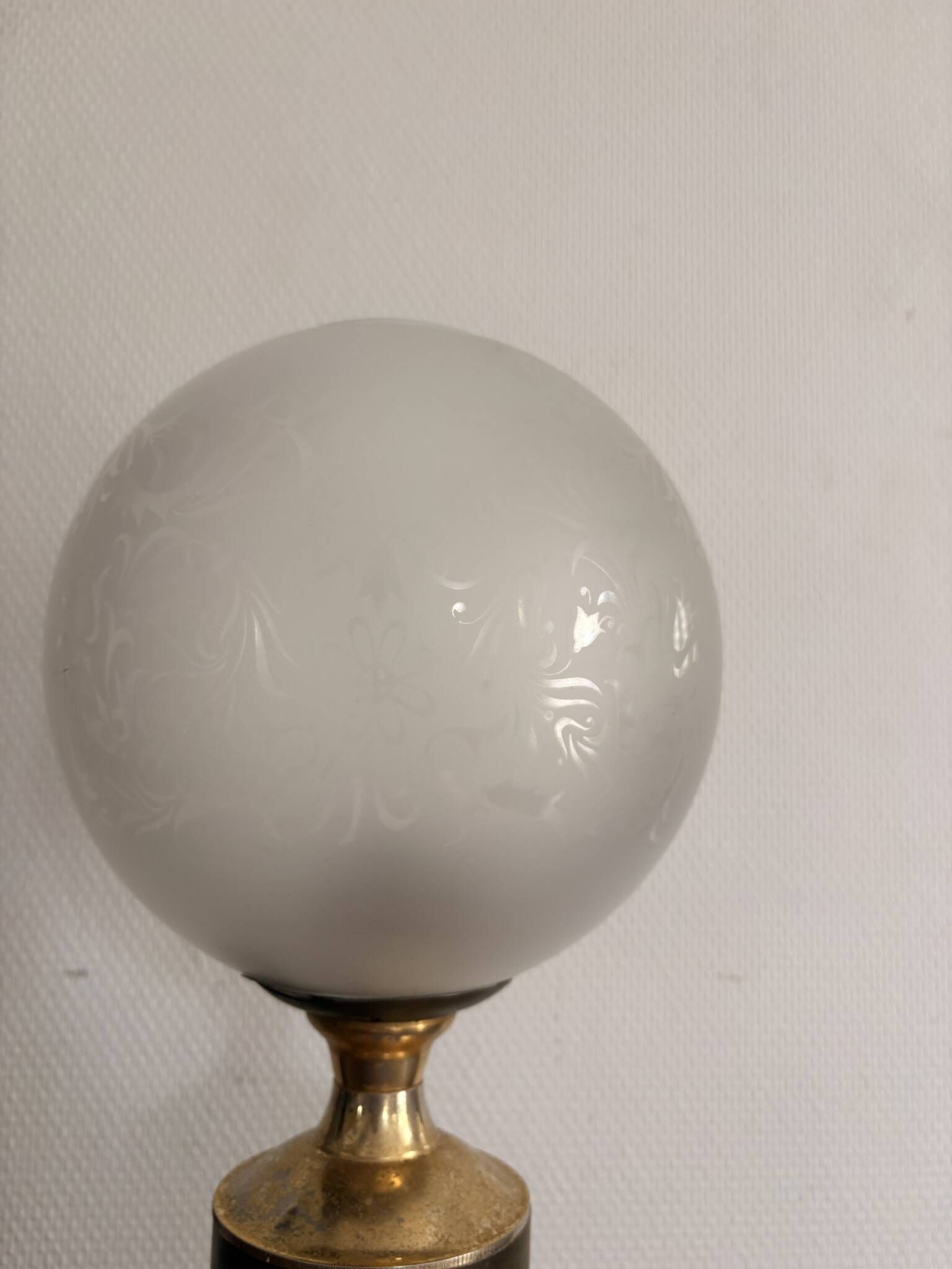 Antique Neo-Classical Empire Lion Balthazar Glass Globe Lamp