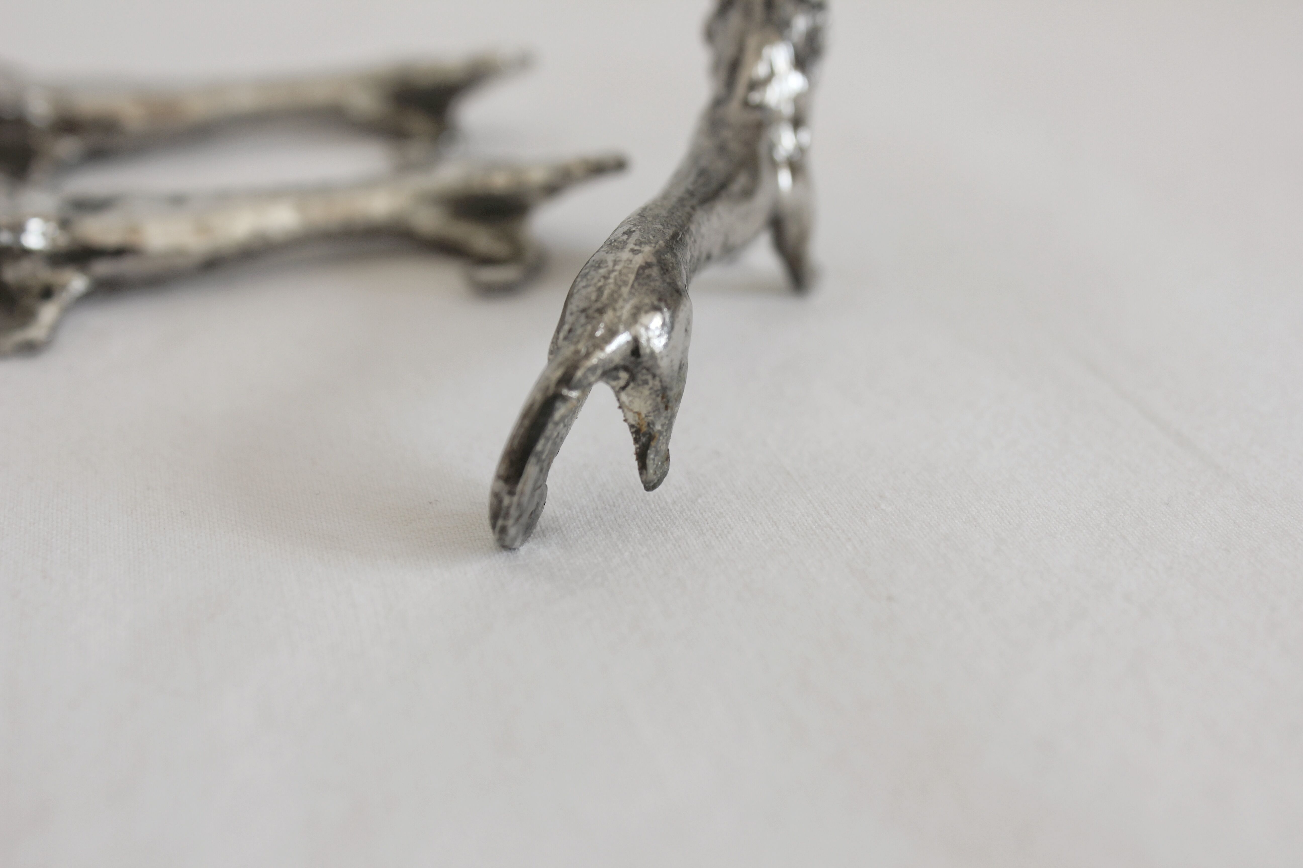 6 vintage lion silver metal knife rests