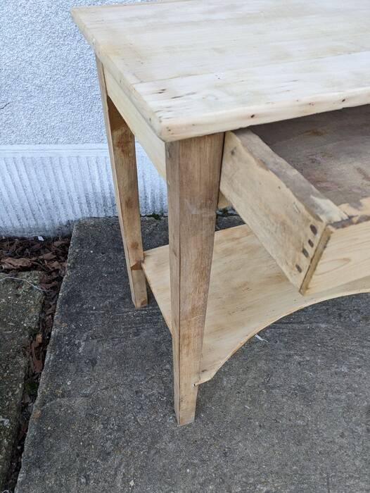 Dressing table, desk