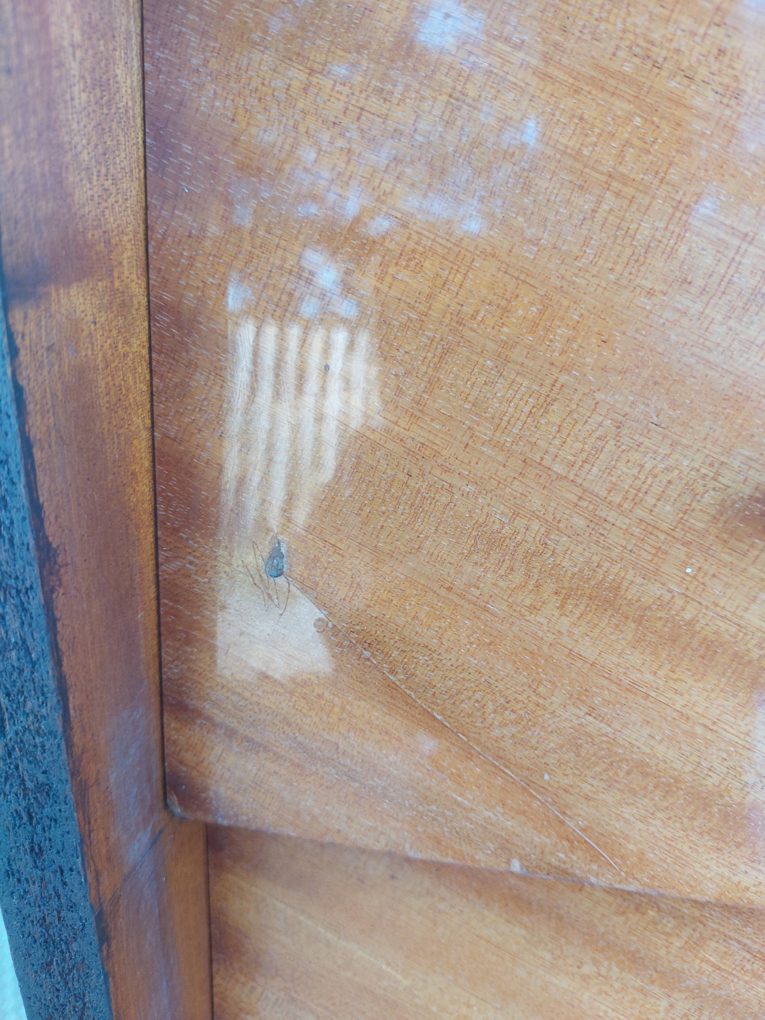 commode aux pieds compas, effet miroir, vintage