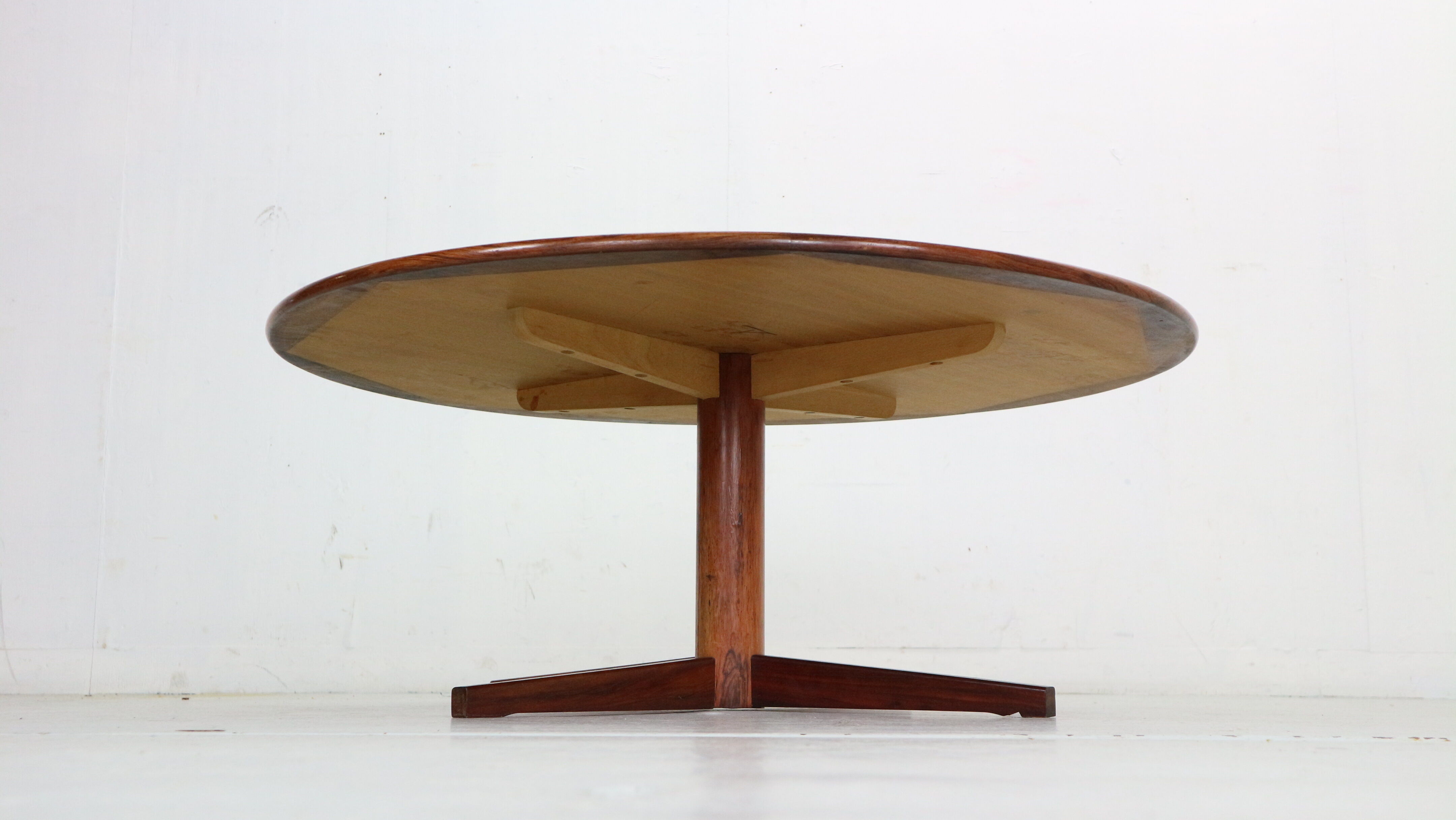 Mid century modern  round rosewood coffee table, 1960s denmark