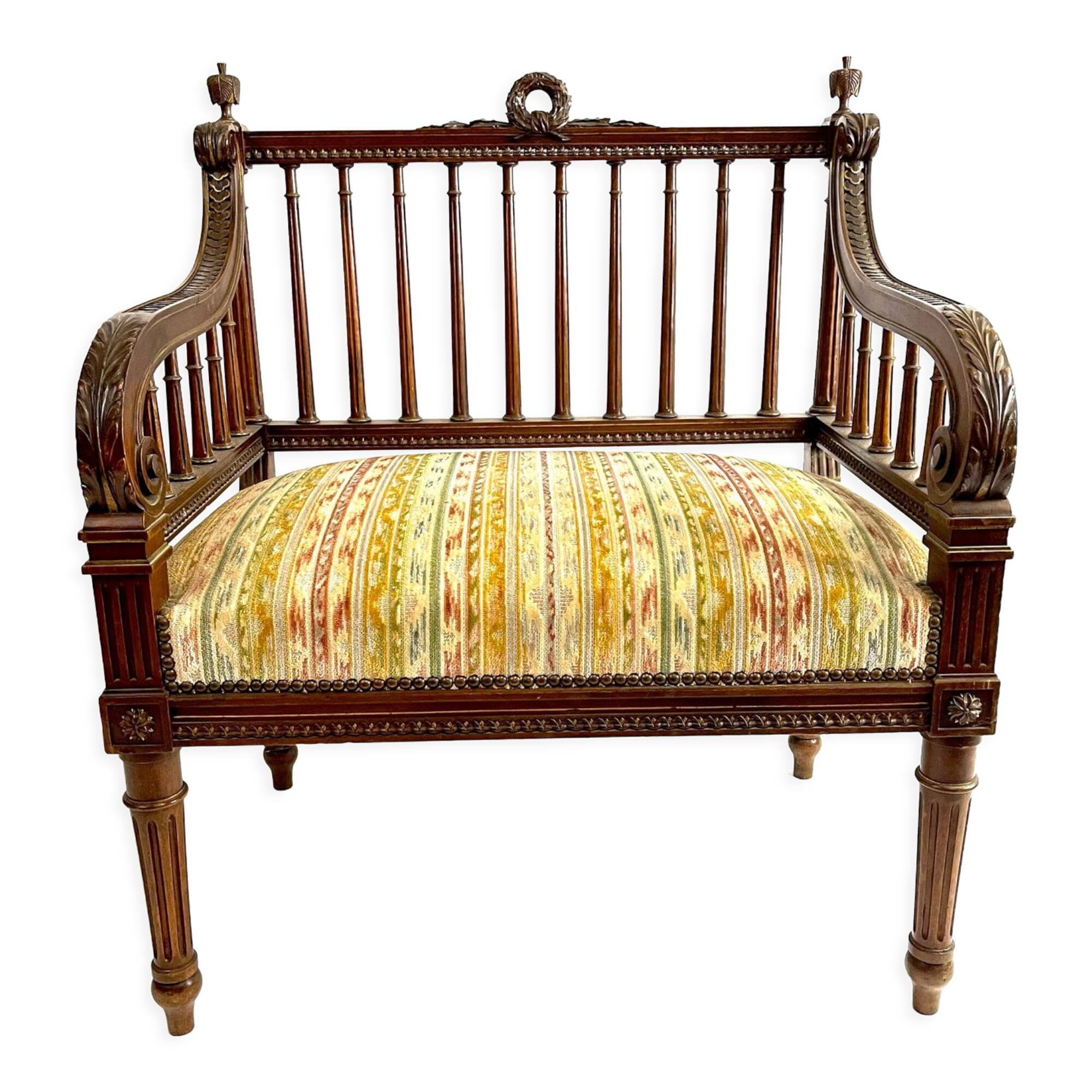 Ancien fauteuil style Louis XVI assise large