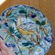 Assiette oiseau antique du XIXe siècle en barbotine de Wasmuël
