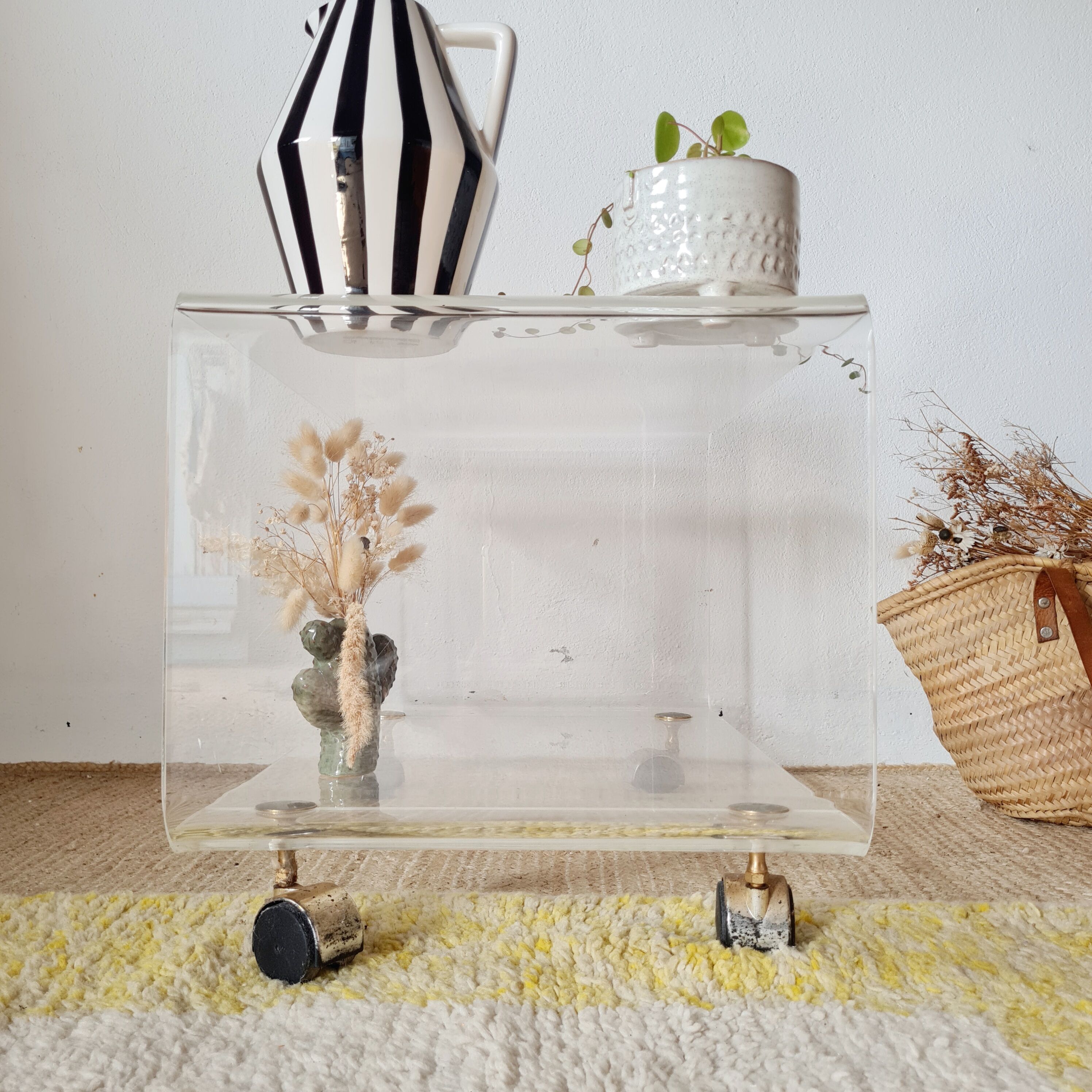 Table basse / Meuble d’appoint "Les Invisibles" David Lange – Altuglass