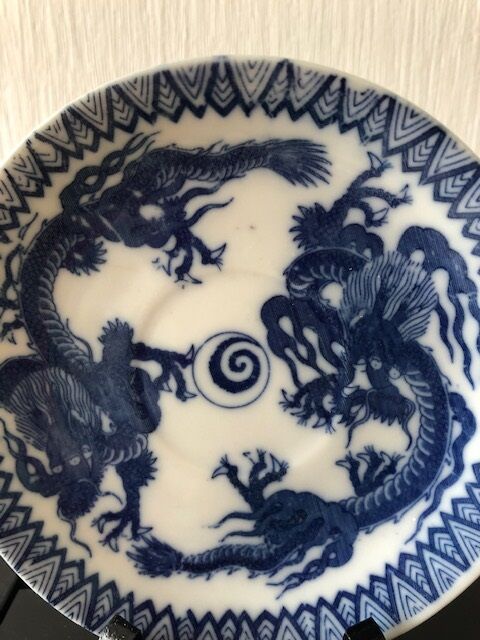 8 Japanese fine porcelain cups