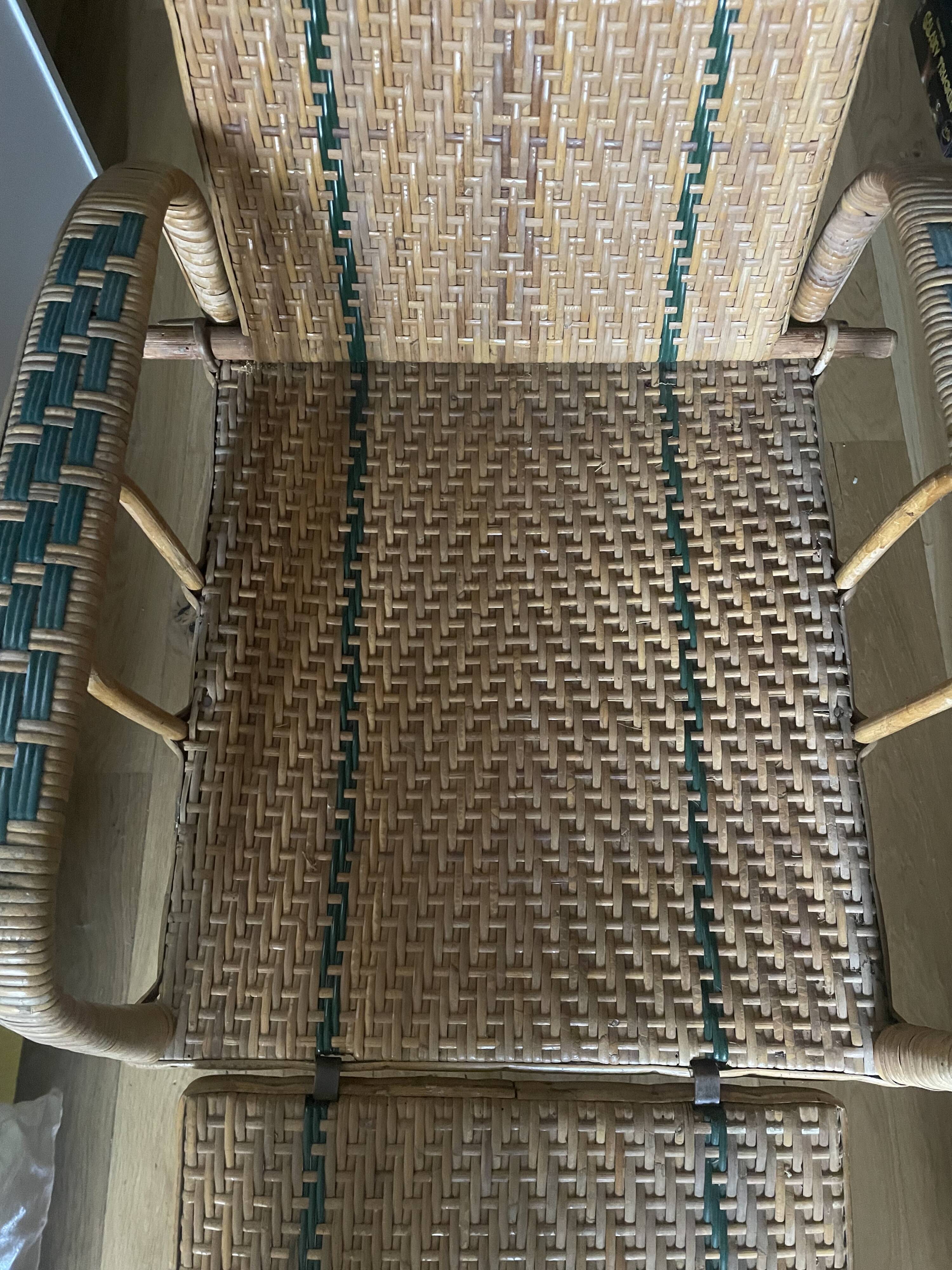 Early 20th century wicker chaise longue