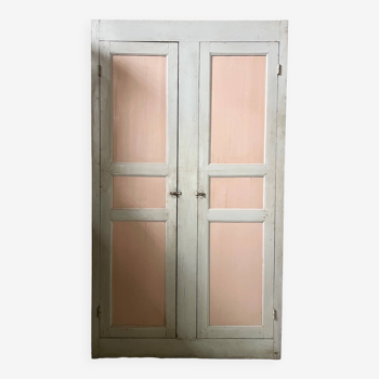 Façade de placard fin XIXem, double portes + cadre en sapin peint