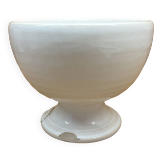 White bowl with wide foot (2)