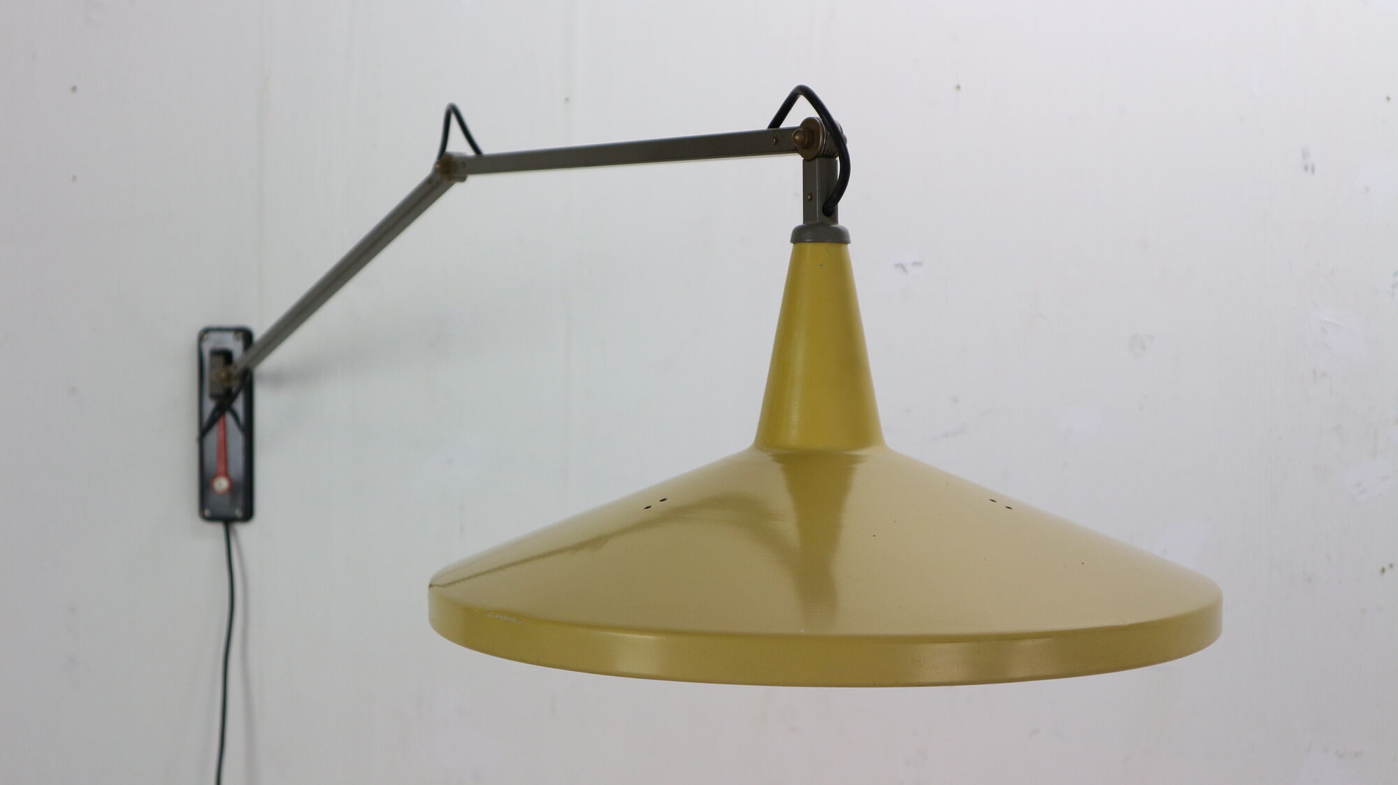 Yellow & grey Wim Rietveld 'Panama' wall lamp 4050 for Gispen 1955s Dutch design