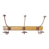 Wall-mounted coat rack
