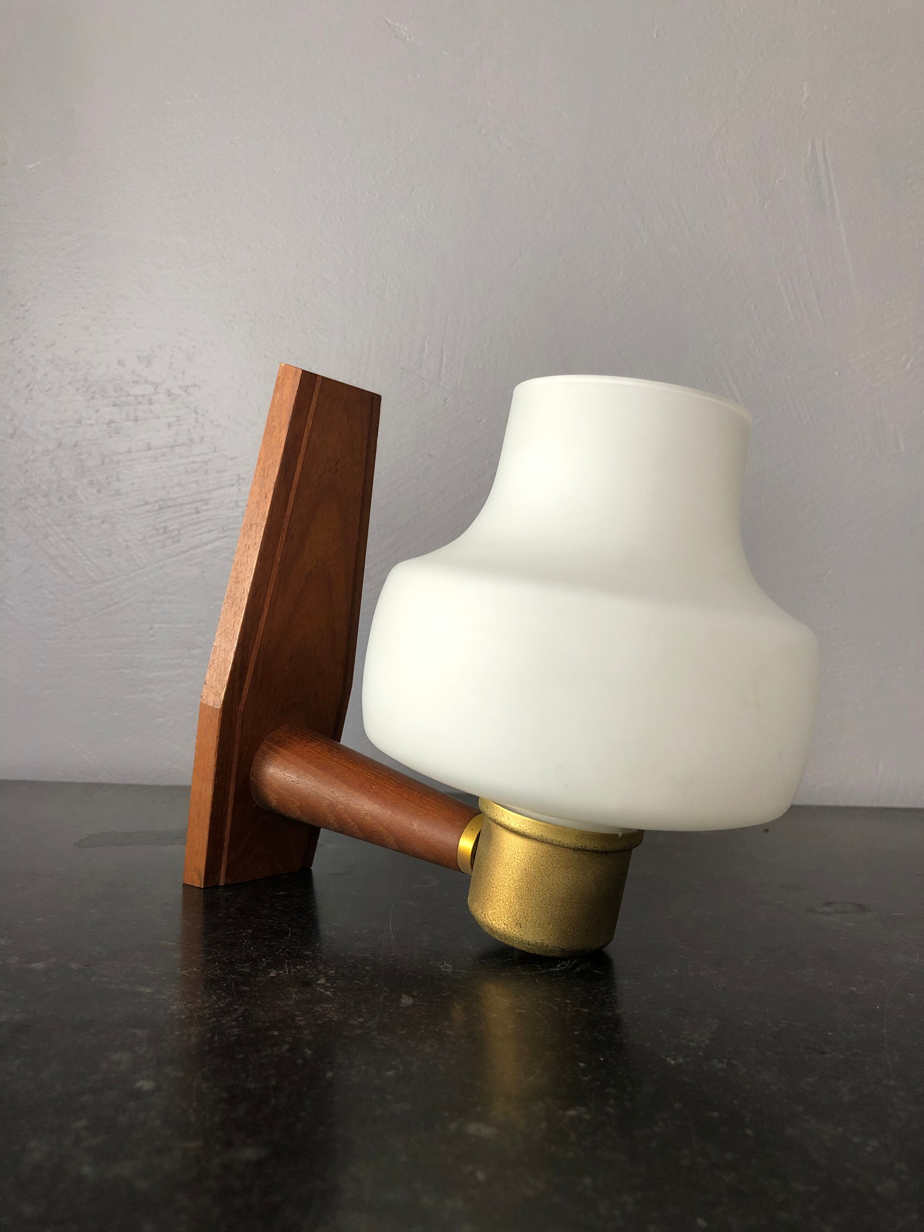 Scandinavian design wall lamp