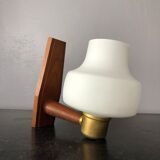 Scandinavian design wall lamp