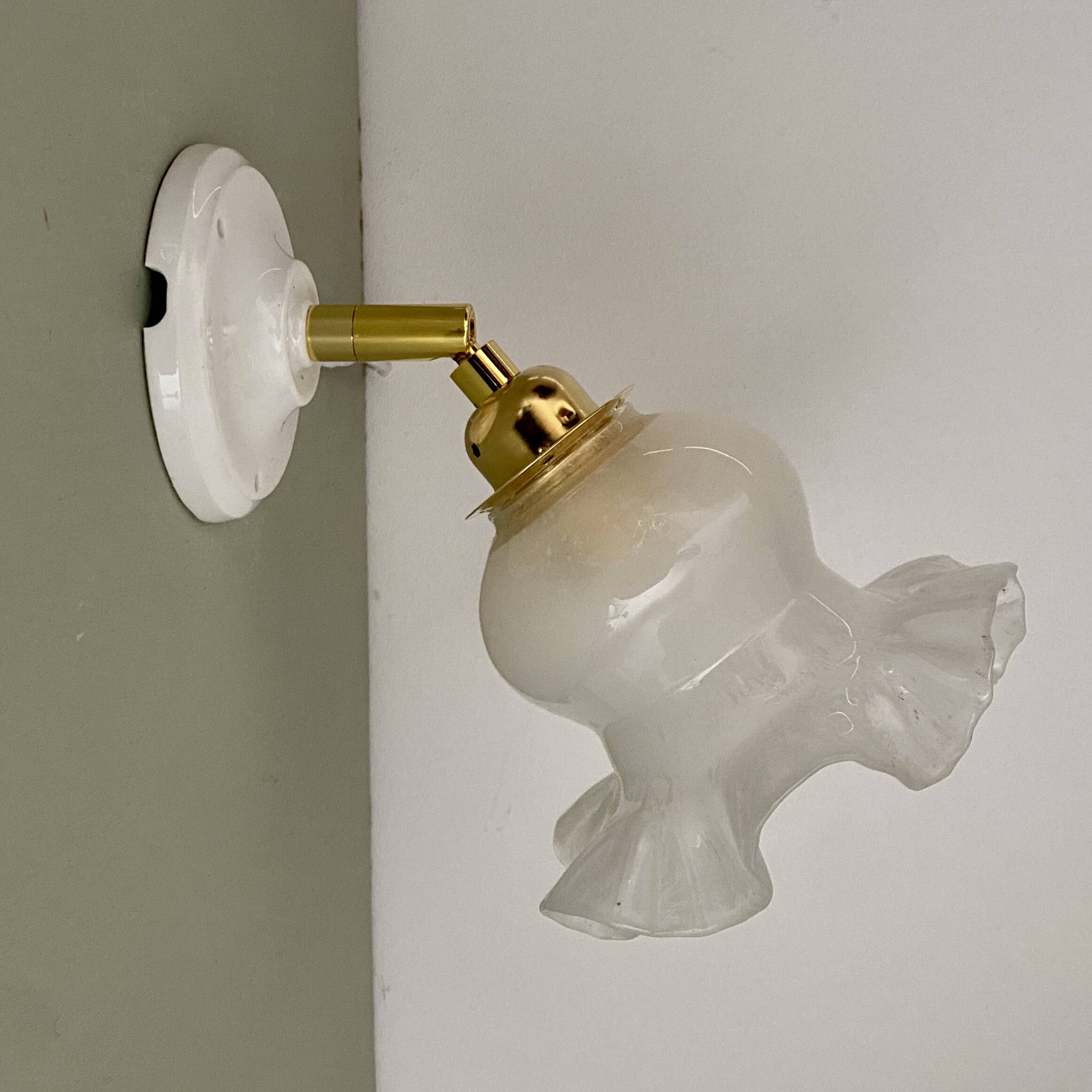 Vintage tulip wall lamp in white opaline