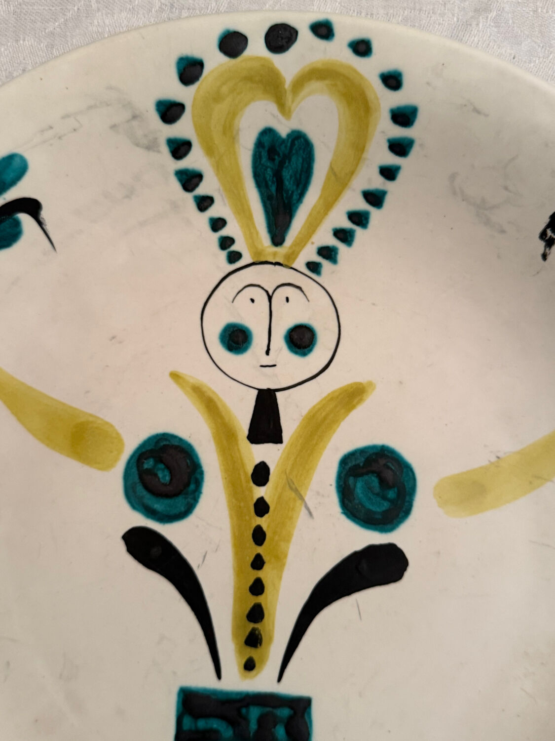 Plates and dish signed by Roger Capron, Vallauris.