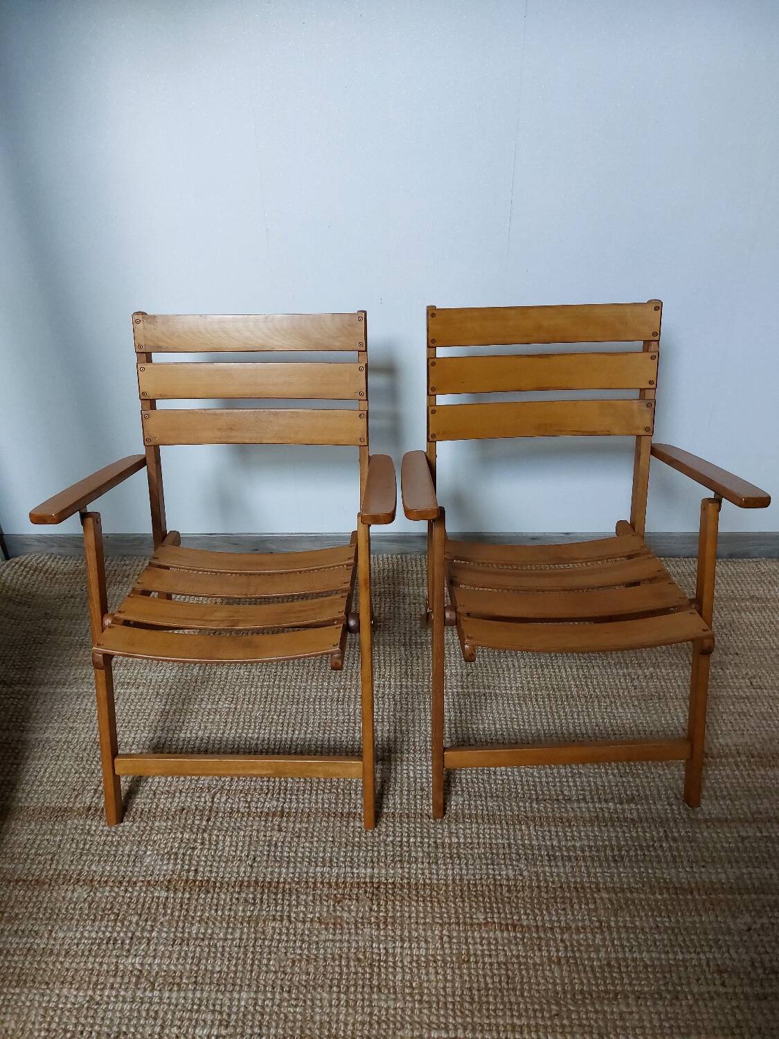 Set of 2 vintage wooden folding armchairs