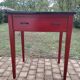 Table d'appoint.