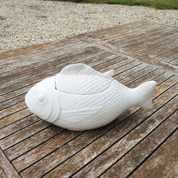 Ancienne soupière poisson en céramique blanche