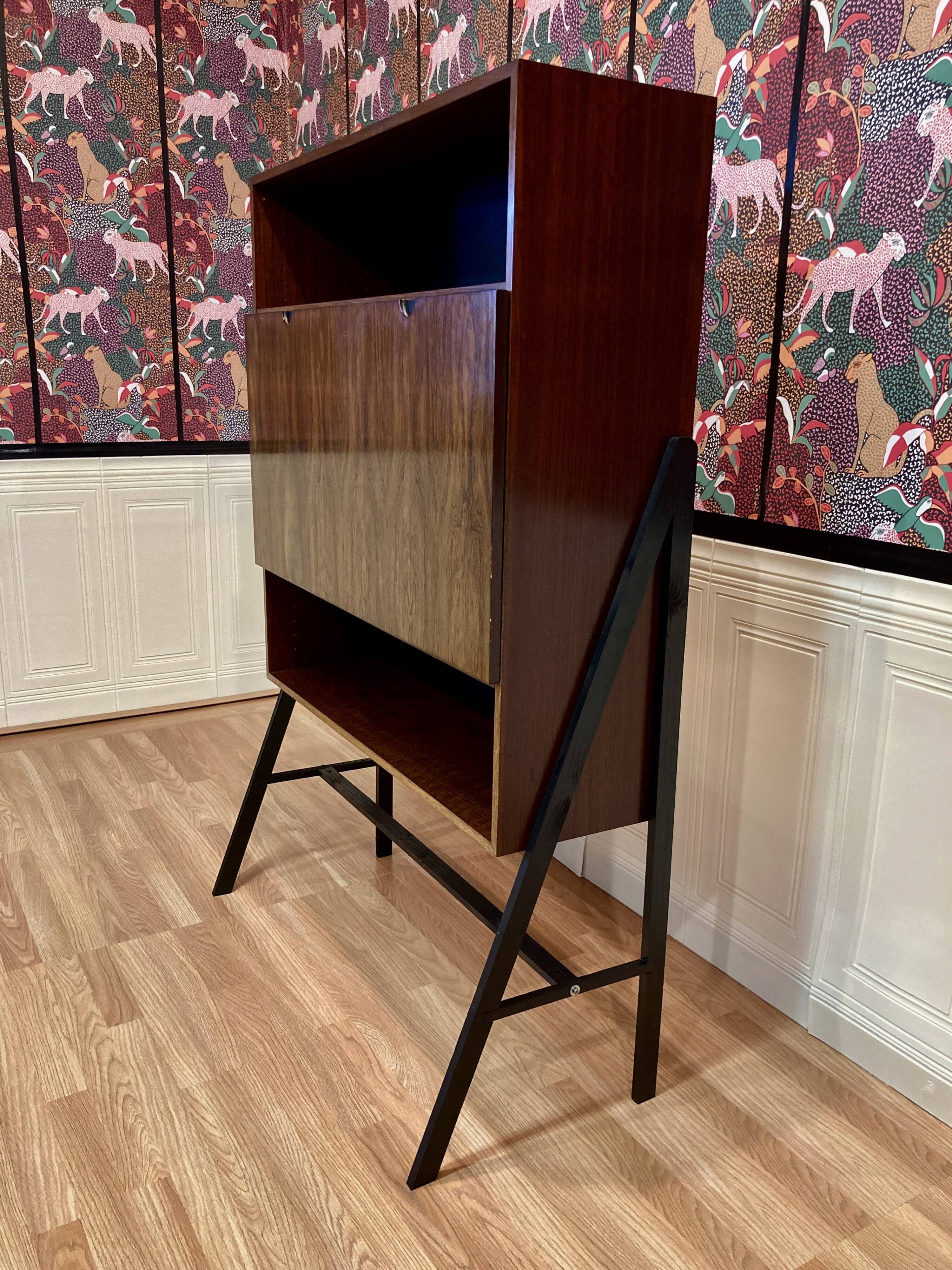 ROSEWOOD DESK SCANDINAVIAN DESIGN.