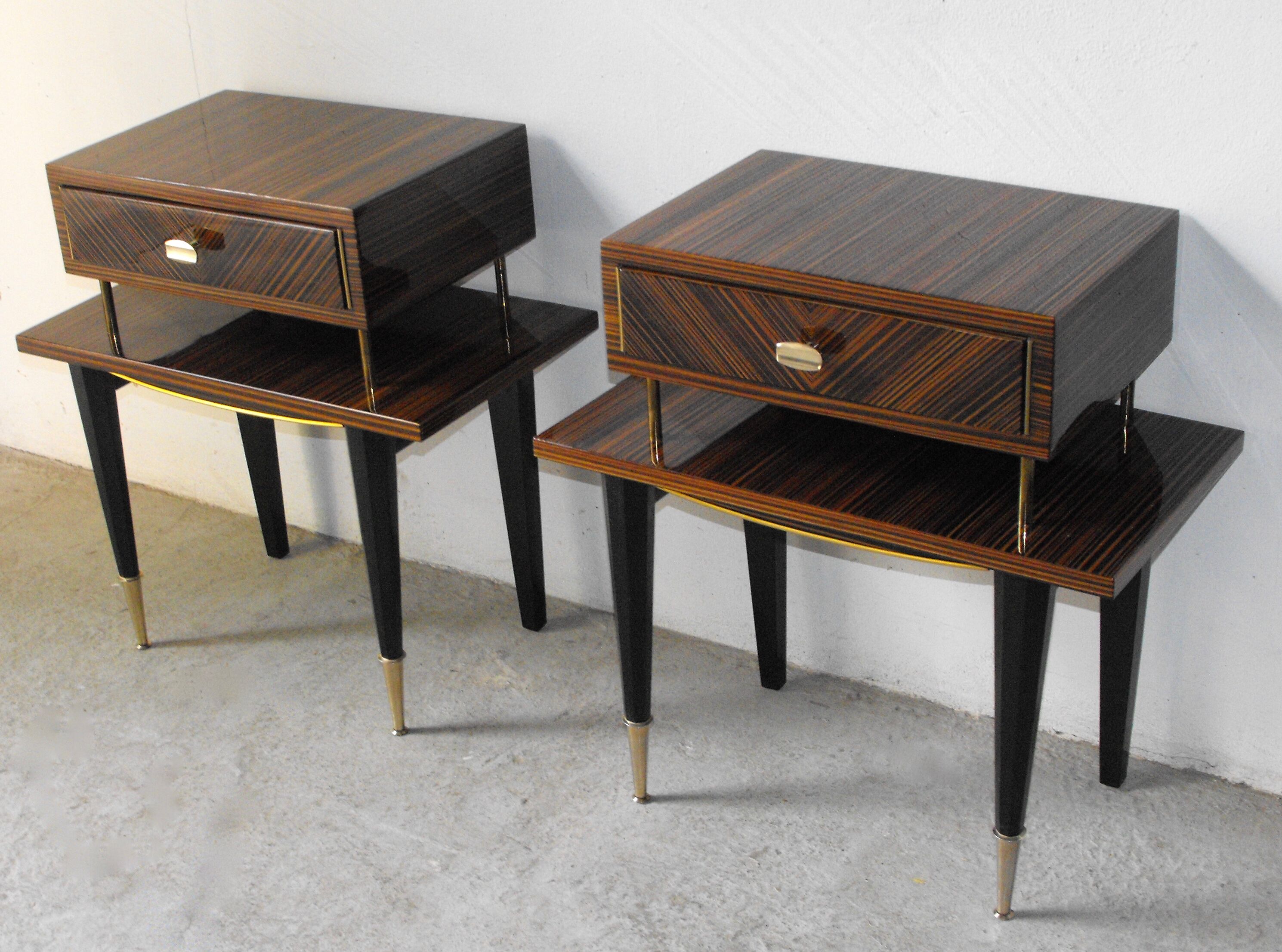 Paire de table de chevet années 50