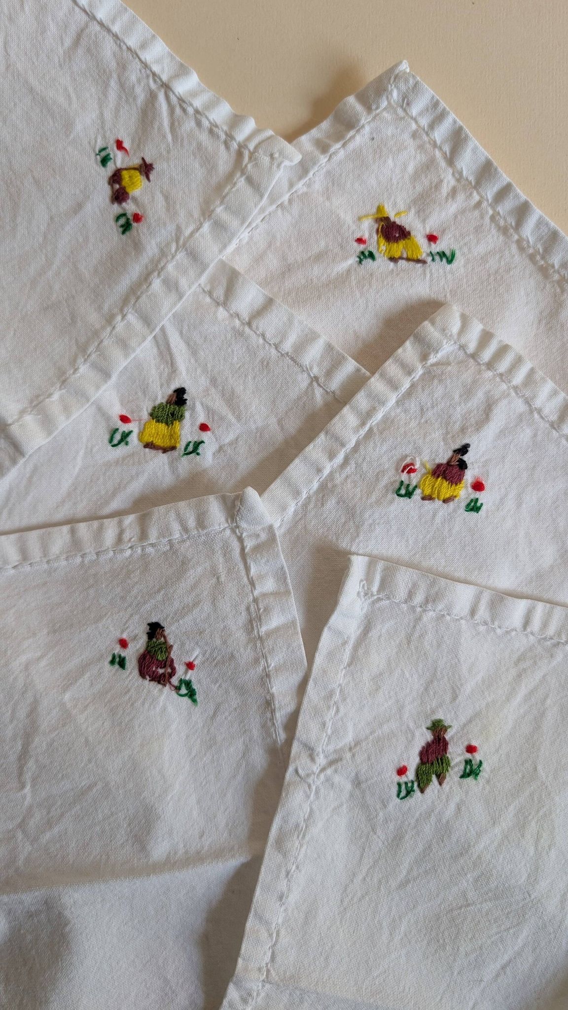 Ensemble de 6 serviettes brodées