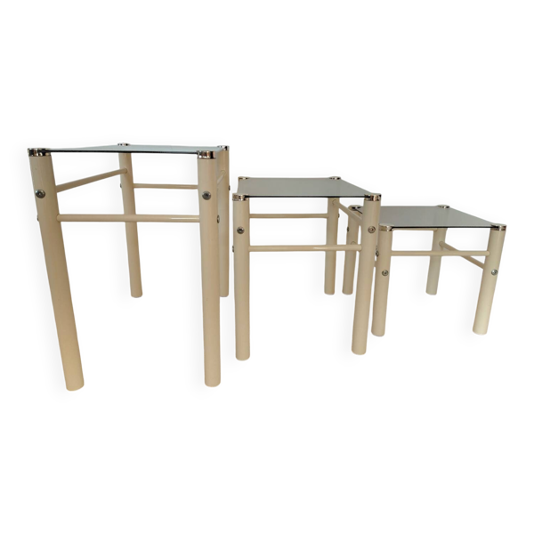 Tables gigognes Boutboul en métal crème et verre fumé, vers 1970