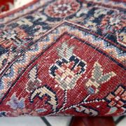 Handmade vintage Persian Sarouk rug 76cm x 122cm, 1970s