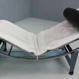 White leather LC4 chaise longue by Le Corbusier for Cassina, 1960s