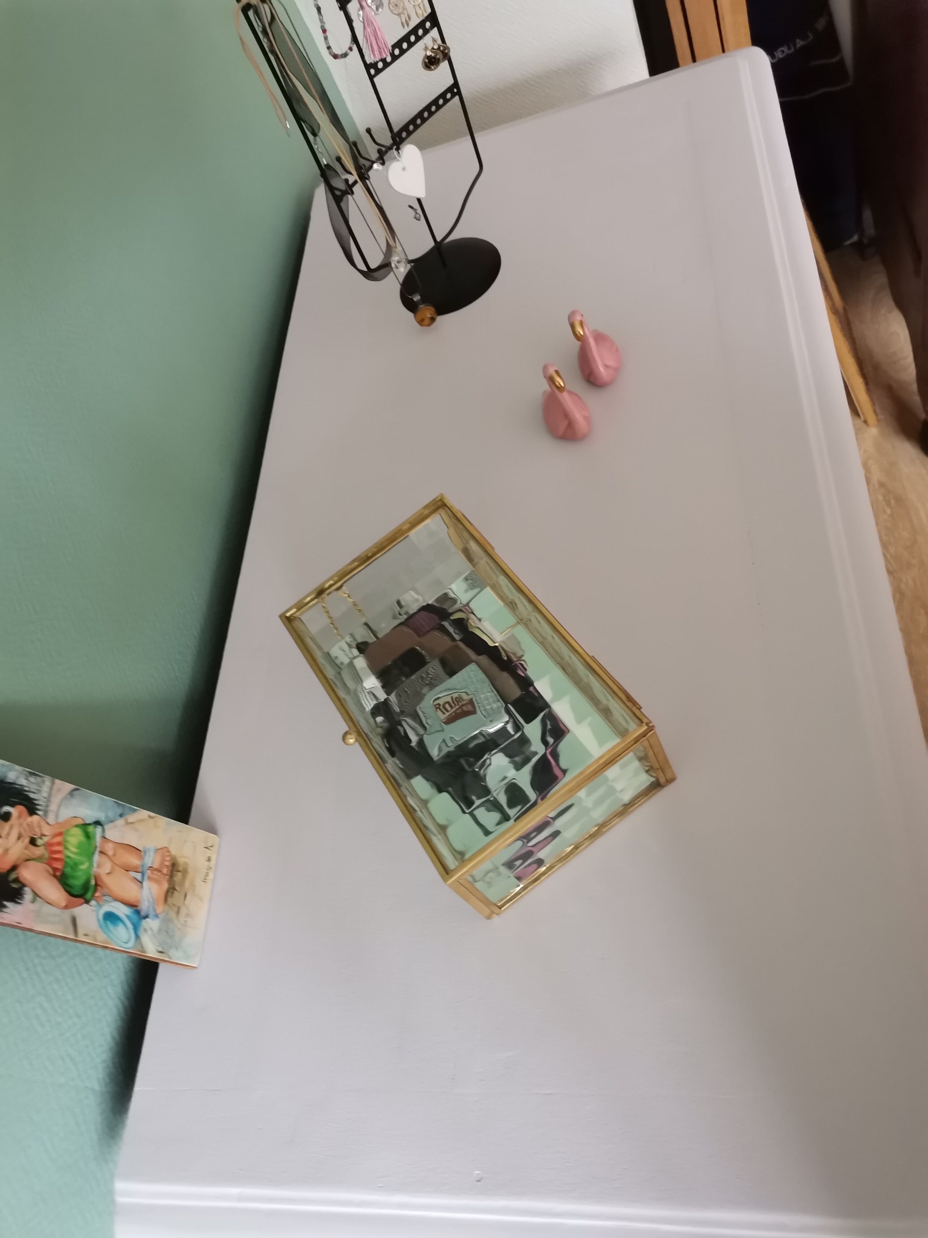 Art Deco chest of drawers