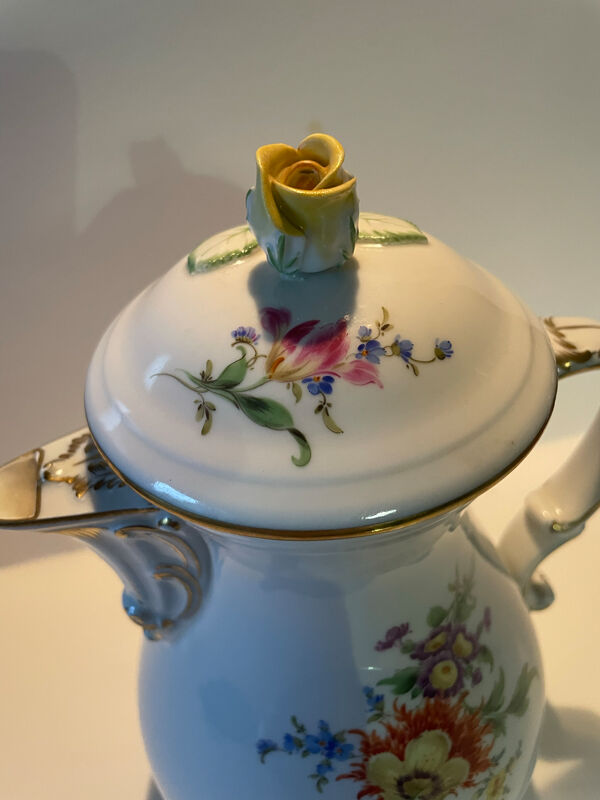 Verseuse Cafetière Meissen porcelaine