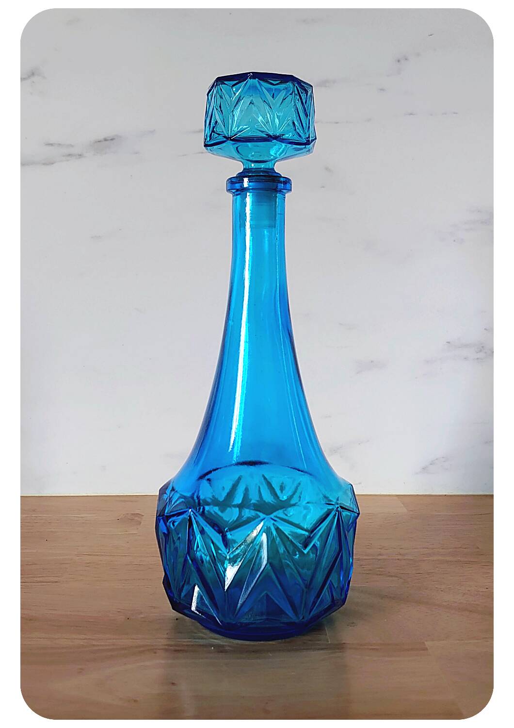 Bouteille belge bleu vif avec bouchon