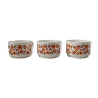 Lot de 3 tasses vintage Arcopal motifs fleuris