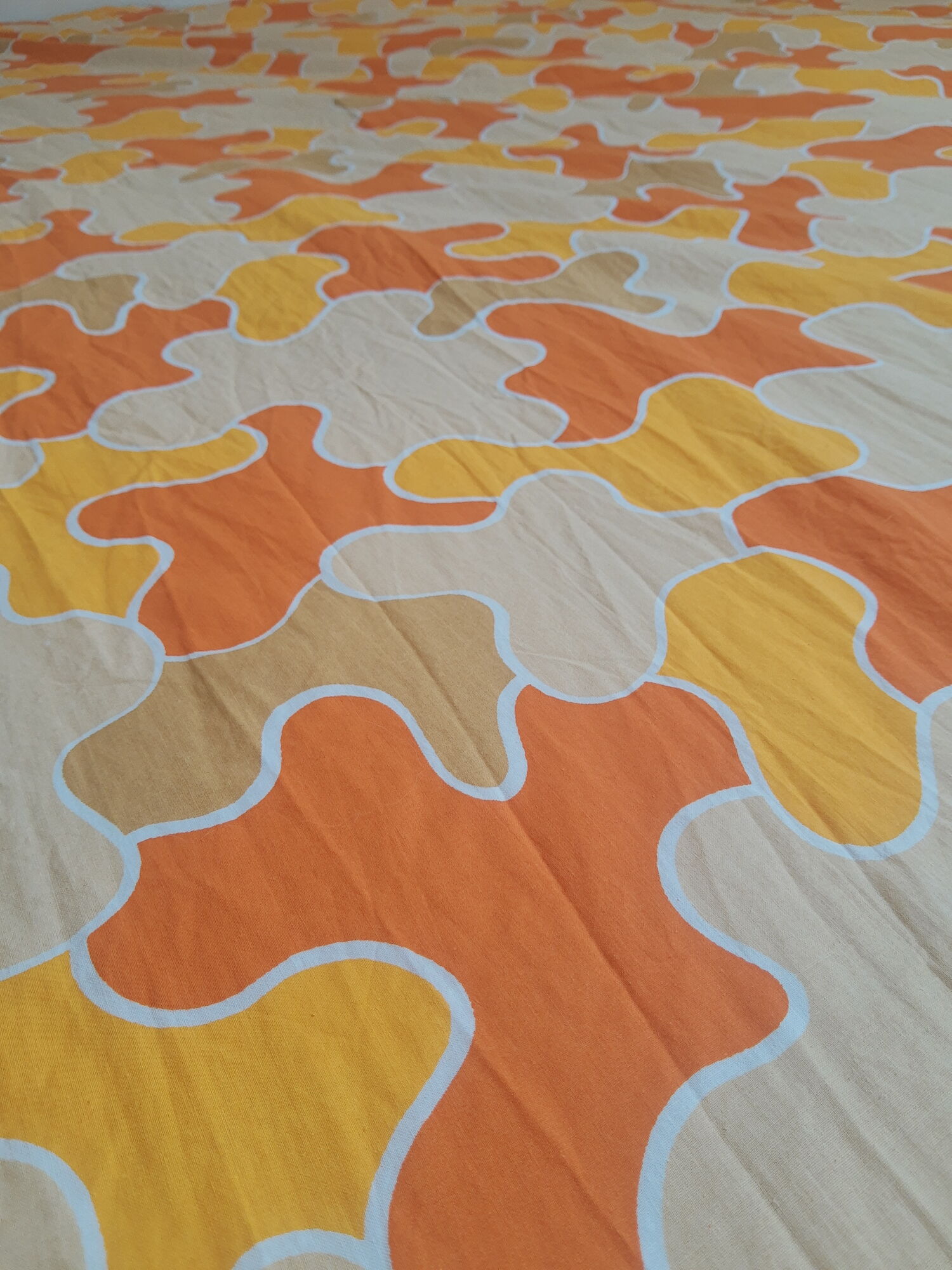 Sheet 2 people puzzle orange seventies 70s vintage